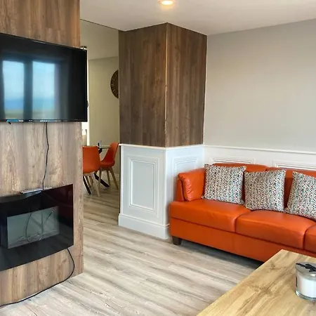 Strand Hotel Apartments Beachside And Surfing