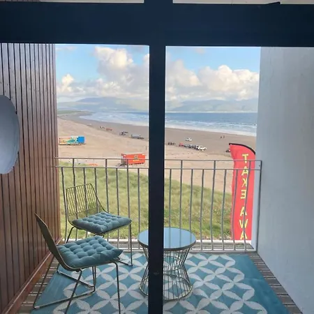 Strand Hotel Apartments Beachside And Surfing * Dingle