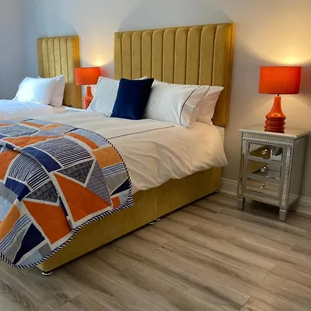 Apartment Strand Hotel Apartments Beachside And Surfing *