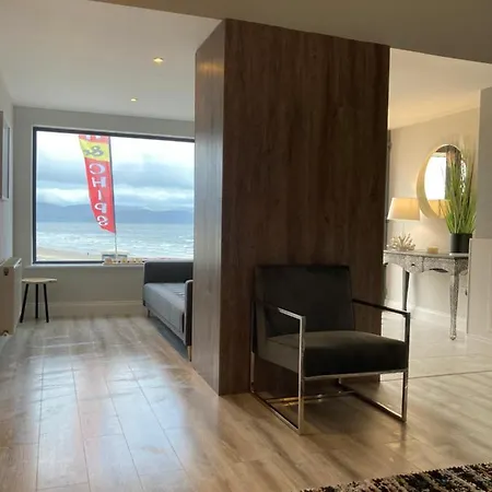 Apartment Strand Hotel Apartments Beachside And Surfing *