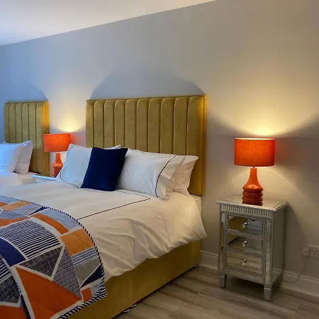 Strand Hotel Apartments Beachside And Surfing